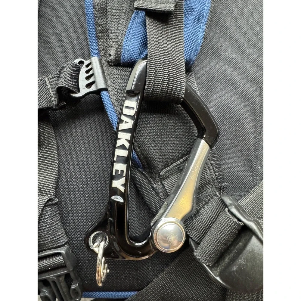 Oakley Icon 2.0 Tactical Gorpcore Hiking Rucksack Backpack Navy Blue Unisex